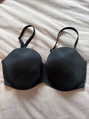 Body by Victoria Lined Strapless Bra 36DDD New Without Tags